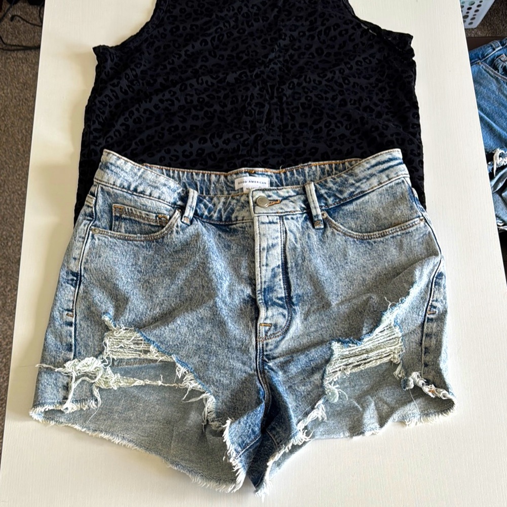 Good American Shorts Size 10